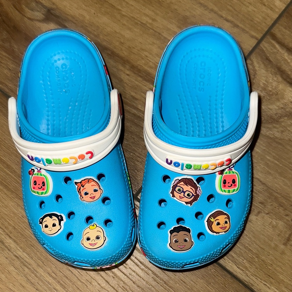 New  Toddler Crocs CoComelon Classic Clogs featuring themed charms